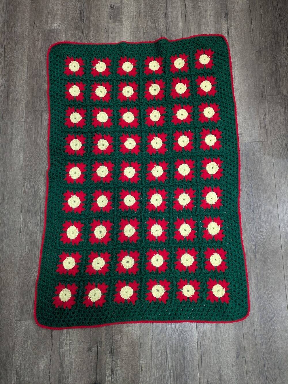 Handmade Crochet Poinsettia Blanket Afghan 3D Floral Christmas Throw 48x65 Green